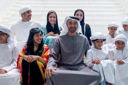 Familia Al Nahyan, la tercera familia más rica del mundo, según Bloomberg.