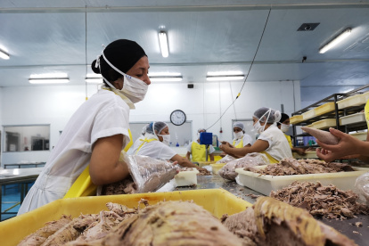 No todas las empresas podrán asumir el nuevo incremento, dicen expertos.