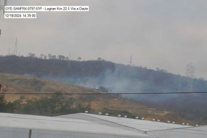 Incendio en el Chorrillo, vía a Daule.