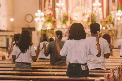 Los feligreses católicos esperan asistir a las misas en estas fechas especiales.