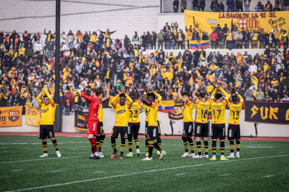 Barcelona presentó su equipo 2024 en Quito en la Noche Amarill