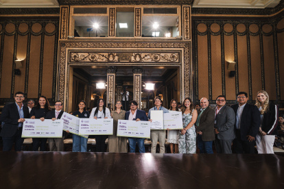 Cada una de las seis idea recibió 10.000 dólares como premio