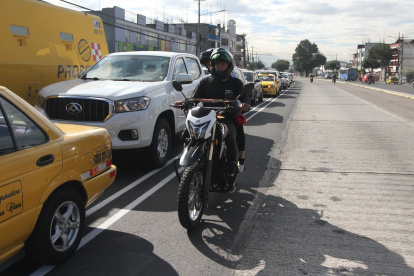 La medida vial se aplica en la capital de lunes a viernes en la mañana y en la tarde.