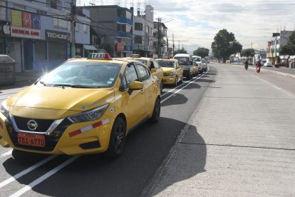 La medida Pico y placa se lleva a cabo para reducir la congestión vial en la urbe.