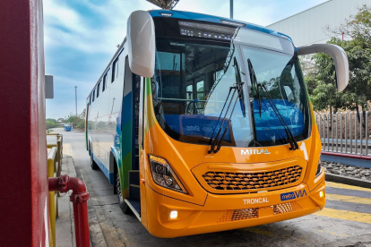 En la imagen, una de las 4 nuevas unidades que desde este 23 de diciembre están rodando en Guayaquil.