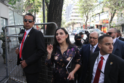 La vicepresidenta Verónica Abad solicitó que la Fiscalía investigue supuestas presiones a los jueces del TCE, días antes de la audiencia con Diana Jácome.