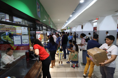 Desde este 23 de diciembre, el movimiento se incrementó en la terminal terrestre de Guayaquil