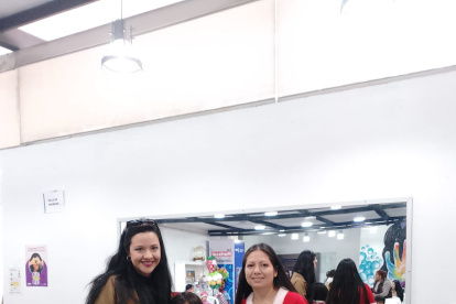 Acto. Los niños participan en actividades recreativas.