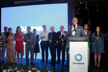 . Samuel Reyes Salvador se dirige a los asistentes.