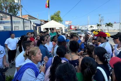 Son 21 los pescadores desaparecidos en Manta.