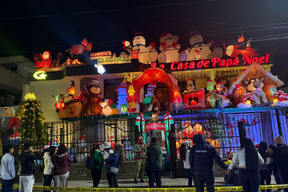 La Casa de Papá Noel no es solo una casa decorada. Es un recordatorio de que, a veces, las cosas más simples —una luz, un villancico, una sonrisa— pueden transformar vidas.