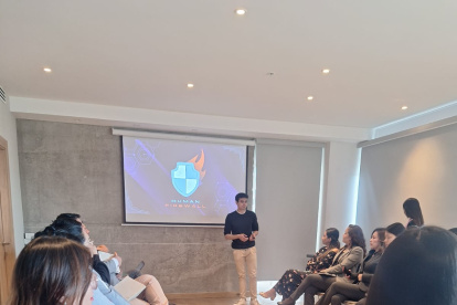 Panorama. Martín Garzón capacita a empresas e instituciones locales.