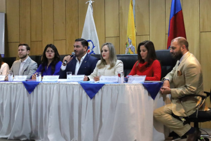 El Pleno del Cpccs está conformado por siete consejeros.