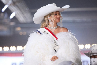 Beyoncé durante su presentación en el Super Bowl.