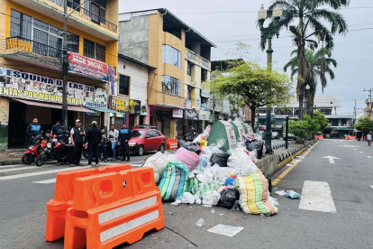 Acumulación de desechos en el centro.