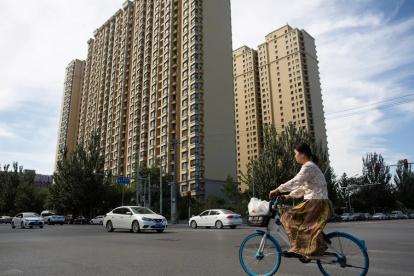 China busca más estabilidad en su mercado inmobiliario.