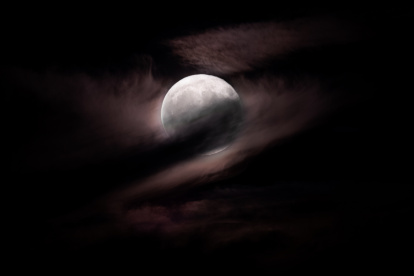 En la imagen de archivo, luna llena