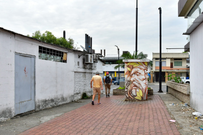 En este callejón ocurrió el crimen, la noche de este viernes.