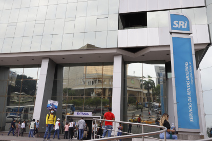 Fachada de la sede donde opera la entidad recaudadora, en Guayaquil.