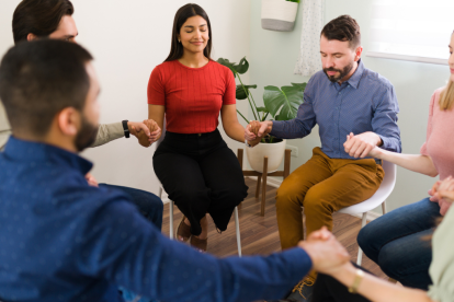 Los psicólogos recomiendan buscar apoyo y aprender a reconocer las emociones.