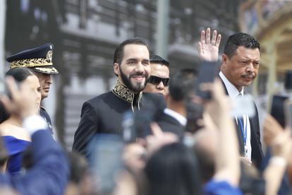Fotografía de archivo del presidente de El Salvador, Nayib Bukele, en la ceremonia de investidura para su segundo mandato, en la Plaza Gerardo Barrios de San Salvador (El Salvador). EFE/ Bienvenido Velasco