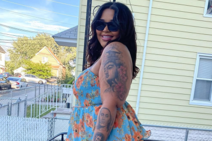 Carol Acosta, conocida como "Killadamente", compartió su mensaje de empoderamiento y amor propio con miles de seguidores en las redes sociales.