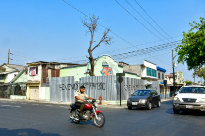 VENTA DE CASA EN BARRIO ORELLANA PERIODISTA: JUAN DANIEL PONCE FECHA: 4-12-2024 FOTOGRAFO: FRANCISCO FLORES AG-EXTERNOS