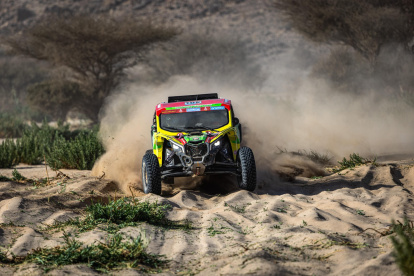 El piloto quiteño Sebastián Guayasamín, con una experiencia de 10 ediciones Dakar a cuestas, cumplió el primer tramo de su undécima prueba, terminando décimo.