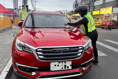 Quito intensifica esfuerzos para mejorar el tráfico y la movilidad.