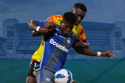 Washington Corozo destaca como atacante en Emelec.