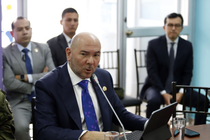 El ministro de Defensa, Gian Carlo Loffredo, en una comparecencia en la Asamblea.