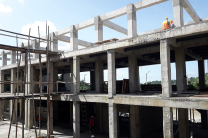 El sector de la construcción no siente beneficios por el aumento del precio de las casas VIS y VIP.