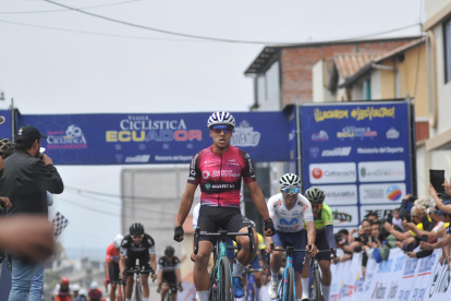 Cristian Pita cerró el 2024 con el triunfo en la cuarta etapa de la Vuelta Ciclística al Ecuador. El pedalista tricolor ahora enfrentará un nuevo reto en Asia.