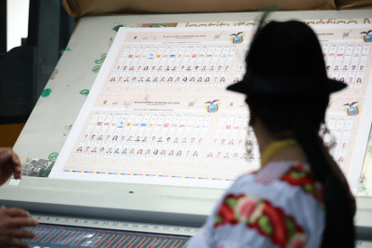 La papeleta electoral presidencial de febrero del 2025 está integrada por 16 candidatos.