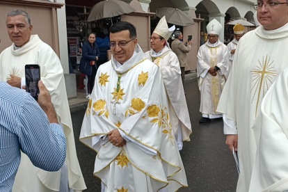 Se trata del sacerdote Simón Bolívar Sánchez.