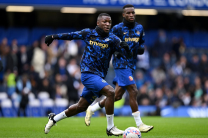 Moisés Caicedo es una de las figuras en Chelsea.