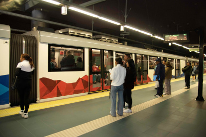 El Metro de Quito empezó sus operaciones en diciembre de 2023.