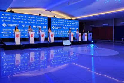 Inicia el primer debate vicepresidencial.