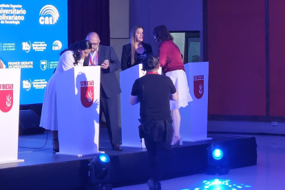 El debate vicepresidencial se desarrolla desde las 19:28 de este 12 de enero del 2025.