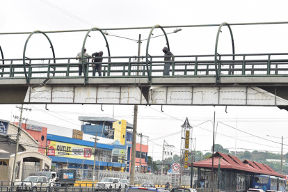 Municipio saca techados para evitar ocupación de indigentes