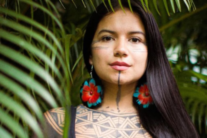 Helena Gualinga y su entrevista con Vogue México