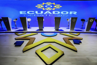 Los debates electorales obligatorios en Ecuador se realizan desde 2021.