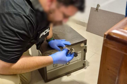 La Fiscalía ejecutó allanamientos en viviendas y oficinas de involucrados en el caso.