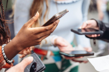 Aunque los Gen Z han crecido rodeados de pantallas y apps, no son expertos en tecnología.