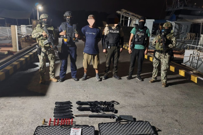 Operativo. Los uniformados incautaron armamento y municiones en Guayaquil