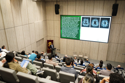 Asistencia. Estudiantes y médicos especialistas en enfermedades cerebro vasculares acudieron a la UEES.
