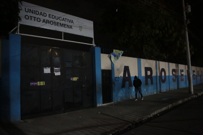La oscuridad y falta de patrullaje prolifera el miedo en el alumnado nocturno.