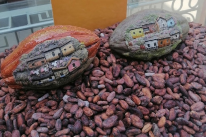 Producción. En Ecuador se realizan ferias donde se promueve la venta del cacao a nivel internacional.