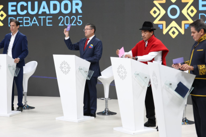En el debate presidencial 2025, Leonidas Iza y Pedro Granja, entre otros.