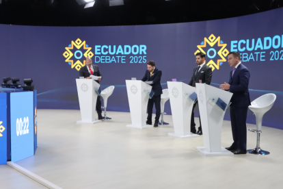 En el primer grupo del debate presidencial 2025 se habló sobre IA.